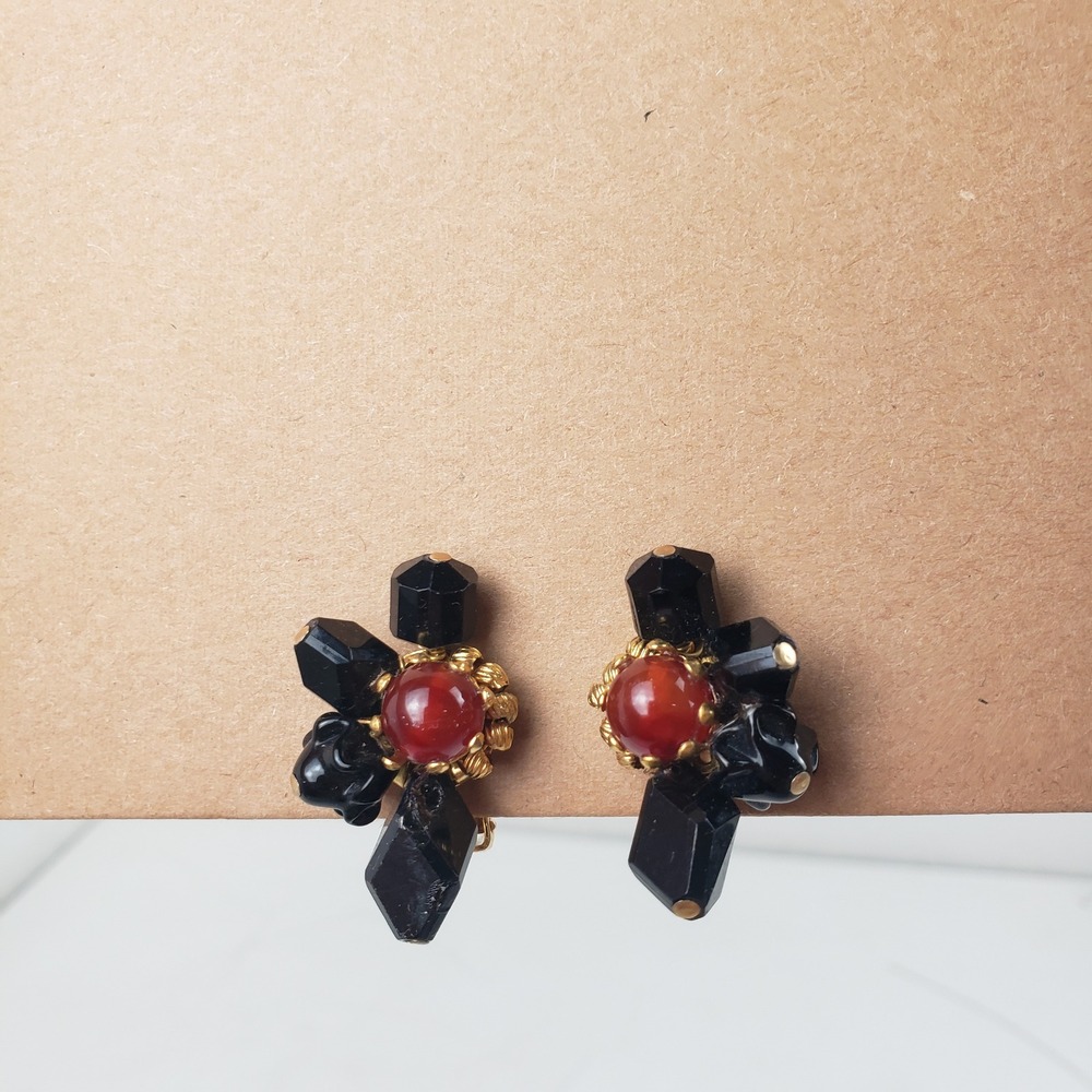 Hattie Carnegie Vintage Clip On Earrings Black Faceted Beads Amber Cabochon Gold